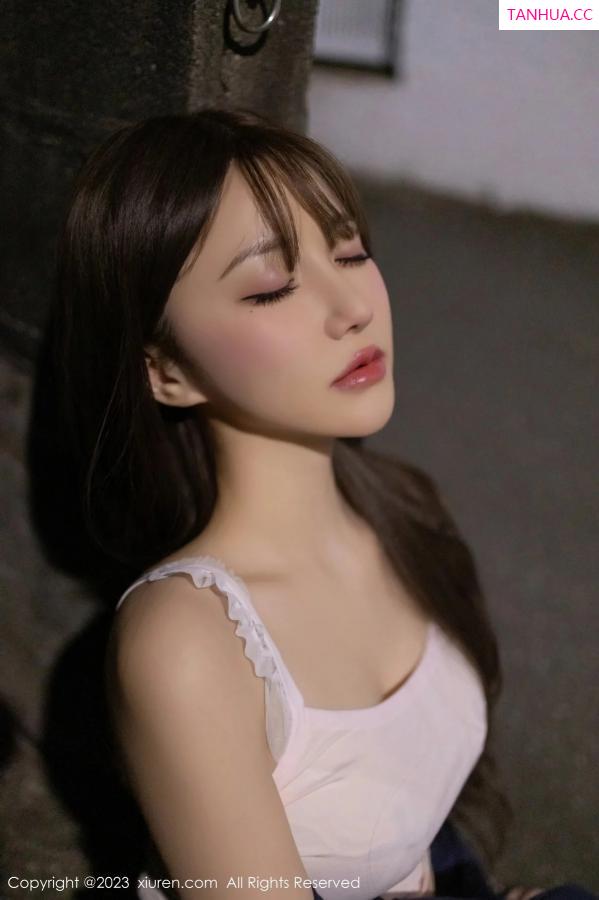 鱼子酱fish  [XiuRen]高清写真图 2023.12.15 No.7817 鱼子酱Fish 丝袜美腿第8张图片